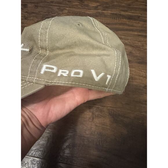 Titleist Golf Hat Tour Performance Strap Back Adjustable tan - Picture 2 of 6